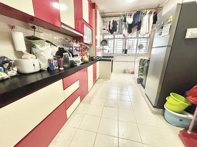108 Yishun Ring Road, 108 Yishun Ring Road, 2 Bedrooms, 721 sqft, HDB Flat For Sale, by Alvin Toh, 500117460 - Kitchen - PropertyGuru.com.sg