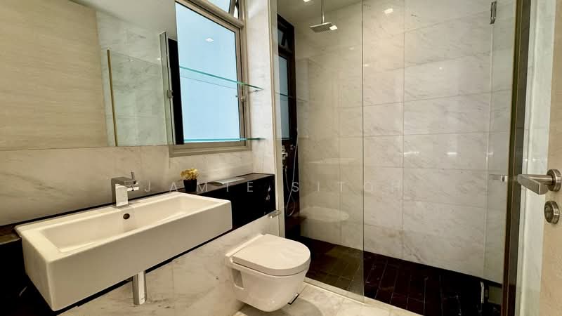 RV Residences, 471 River Valley Road, 2 Bedrooms, 678 sqft, Condominium For Rent, by Jamie Sitoh, 500117464 - Bathroom - PropertyGuru.com.sg