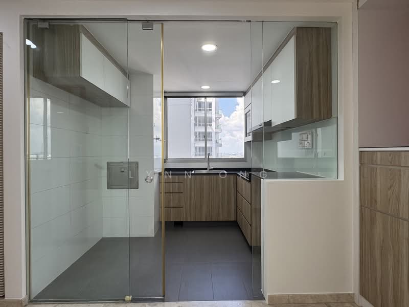 The Parc Condominium, 9 West Coast Walk, 2 Bedrooms, 980 sqft, Condominium For Sale, by Lynn Ong, 500117467 - Kitchen - PropertyGuru.com.sg