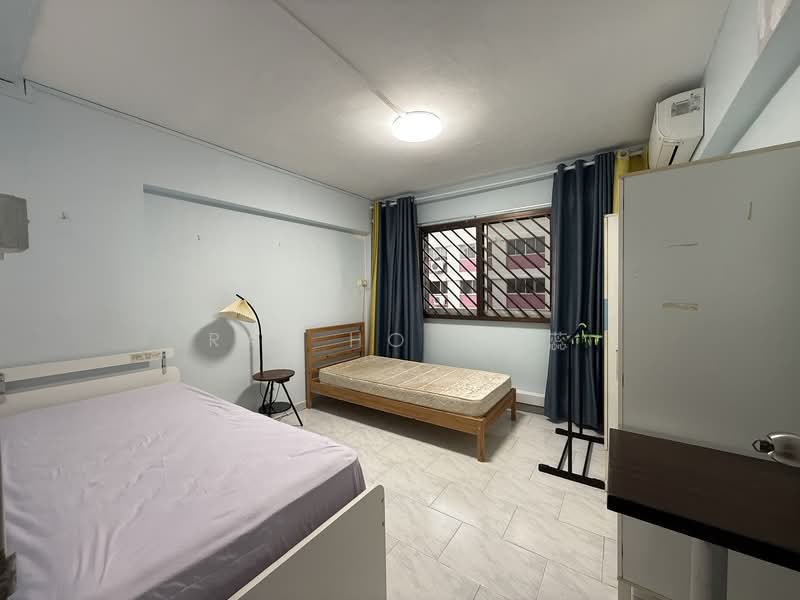 111 Lengkong Tiga, 111 Lengkong Tiga, Room Rental, 350 sqft, HDB Flat For Rent, by Rae Ho 何诗蕊, 500117479 - Bedroom - PropertyGuru.com.sg
