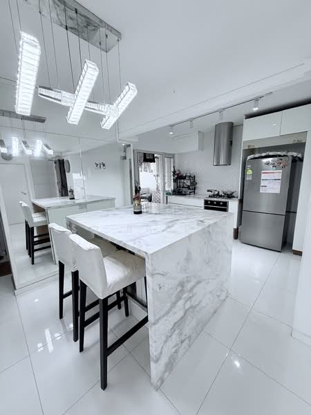 323D Sumang Walk, 323D Sumang Walk, 3 Bedrooms, 1,001 sqft, HDB Flat For Sale, by SQ Raudha, 500117491 - PropertyGuru.com.sg