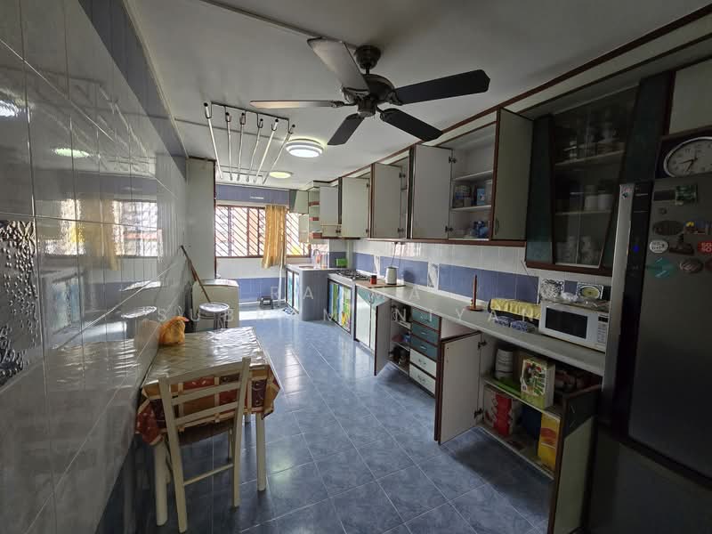 330 Clementi Avenue 2, 330 Clementi Avenue 2, 3 Bedrooms, 990 sqft, HDB Flat For Sale, by Raama Subramaniyan, 500117504 - PropertyGuru.com.sg