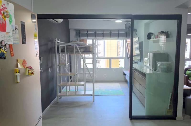 874B Tampines Street 85, 874B Tampines Street 85, 3 Bedrooms, 1,001 sqft, HDB Flat For Sale, by Sally Lim Choon Leng, 500117510 - Bedroom - PropertyGuru.com.sg