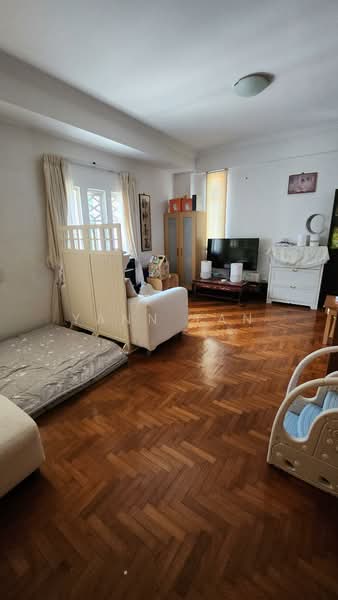 Parry Green, Parry Green, 6 Bedrooms, 3,900 sqft, Corner Terrace For Sale, by Yann Tan, 500117511 - Living Room - PropertyGuru.com.sg
