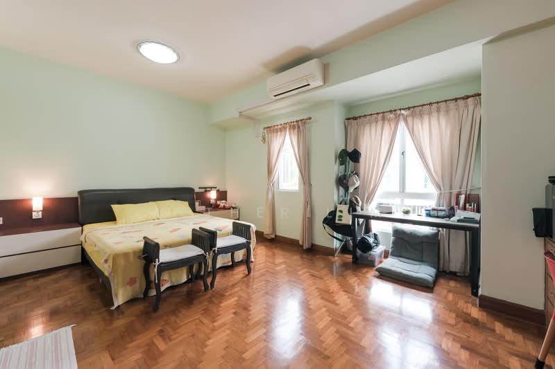 Villa Verde, Verde Grove, 5 Bedrooms, 3,000 sqft, Terraced House For Sale, by Esther Lim, 500117531 - Bedroom - PropertyGuru.com.sg
