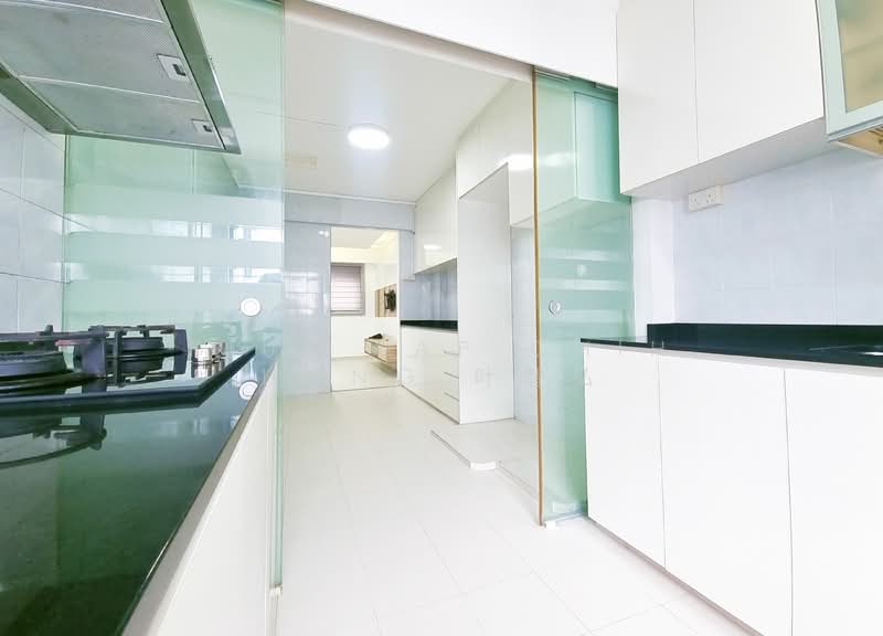 412 Saujana Road, 412 Saujana Road, Room Rental, 350 sqft, HDB Flat For Rent, by Pius Yap Chih Hong 叶智弘, 500117551 - Kitchen - PropertyGuru.com.sg