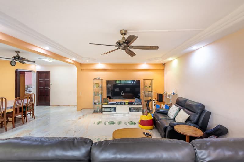 For Sale - 402 Jurong West Street 42