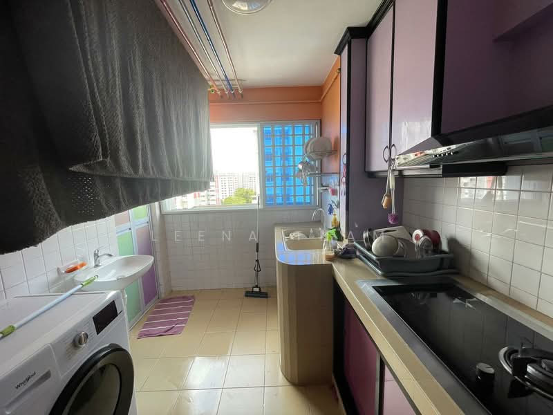 404 Yishun Avenue 6, 404 Yishun Avenue 6, Room Rental, 150 sqft, HDB Flat For Rent, by Leena Tham, 500117576 - Kitchen - PropertyGuru.com.sg