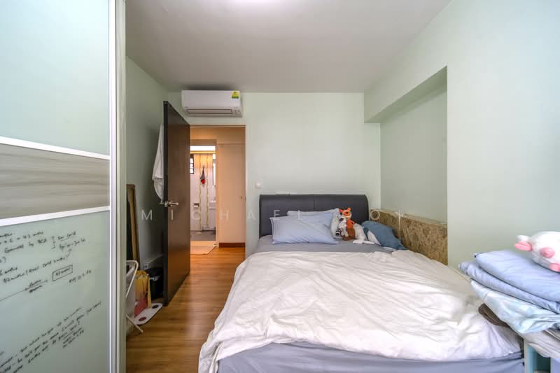 438A Sengkang West Avenue, 438A Sengkang West Avenue, 3 Bedrooms, 1,012 sqft, HDB Flat For Sale, by Michael Ooi, 500117584 - Bedroom - PropertyGuru.com.sg