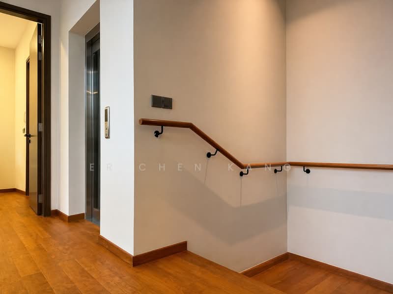 3.5 Storey Modern SemiD with Lift near Beach. Walking distance to MRT, bus stop, and mall., Pasir Ris Ave, Pasir Ris Lane, Pasir Ris Way, Pasir Ris Road, 5 Bedrooms, 5,091 sqft, Semi-Detached House For Sale, by Er Chen Kang, 500117587 - Corridor - PropertyGuru.com.sg