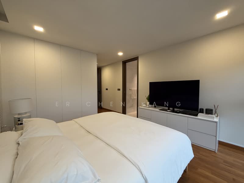 3.5 Storey Modern SemiD with Lift near Beach. Walking distance to MRT, bus stop, and mall., Pasir Ris Ave, Pasir Ris Lane, Pasir Ris Way, Pasir Ris Road, 5 Bedrooms, 5,091 sqft, Semi-Detached House For Sale, by Er Chen Kang, 500117587 - Bedroom - PropertyGuru.com.sg