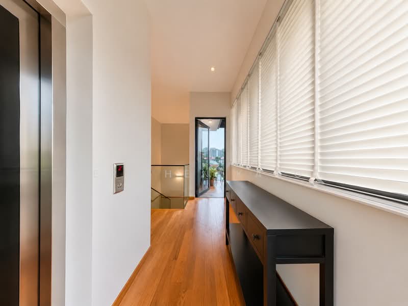 3.5 Storey Modern SemiD with Lift near Beach. Walking distance to MRT, bus stop, and mall., Pasir Ris Ave, Pasir Ris Lane, Pasir Ris Way, Pasir Ris Road, 5 Bedrooms, 5,091 sqft, Semi-Detached House For Sale, by Er Chen Kang, 500117587 - Corridor - PropertyGuru.com.sg