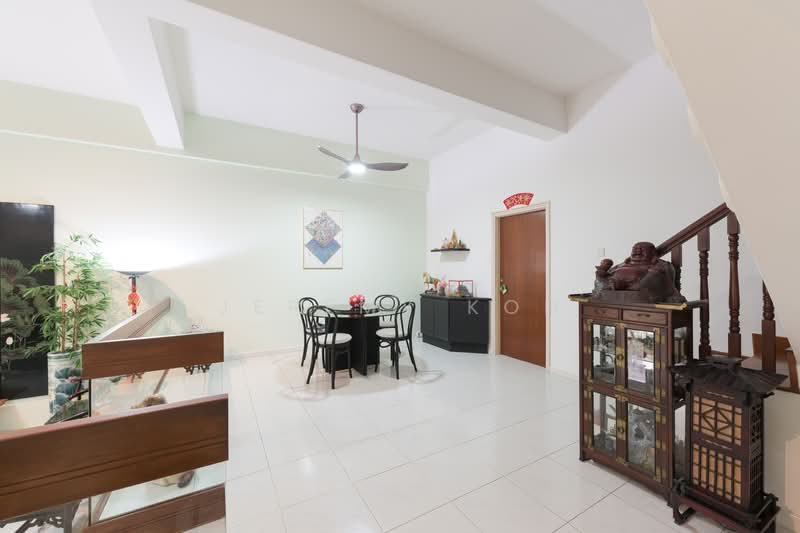 Bedok Ria, , 4 Bedrooms, 2,659 sqft, Terraced House For Sale, by Jeremy Koh, 500117588 - Dining Room - PropertyGuru.com.sg