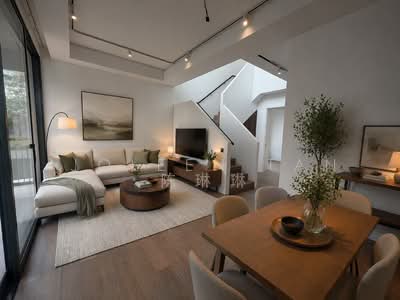 For Sale - 10 Evelyn
