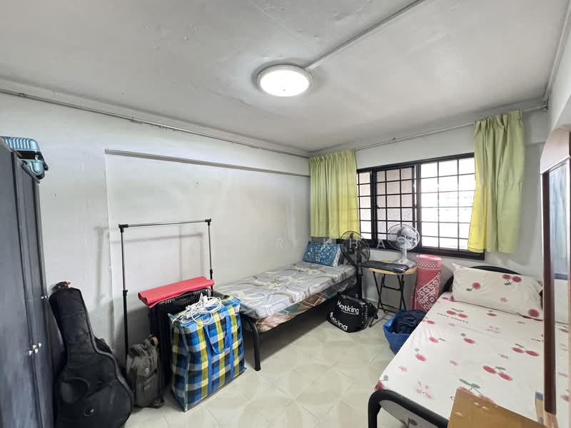 230 Tampines Street 24, 230 Tampines Street 24, 3 Bedrooms, 1,055 sqft, HDB Flat For Sale, by Ghafur Khan, 500117597 - Bedroom - PropertyGuru.com.sg