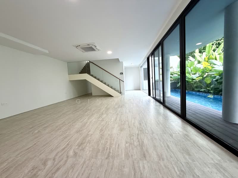 Modern Brand New Freehold Bungalow @Holland. Fantastic location, Modern brand new freehold bungalow at Holland, 5 Bedrooms, 12,109 sqft, Bungalow House For Sale, by Gina Tng, 500117604 - PropertyGuru.com.sg