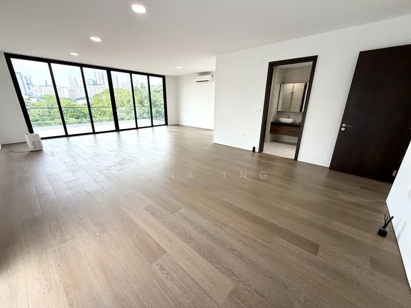 Modern Brand New Freehold Bungalow @Holland. Fantastic location, Modern brand new freehold bungalow at Holland, 5 Bedrooms, 12,109 sqft, Bungalow House For Sale, by Gina Tng, 500117604 - PropertyGuru.com.sg