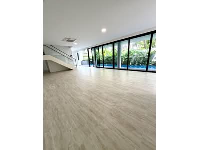 For Sale - Modern Brand New Freehold Bungalow @Holland. Fantastic location