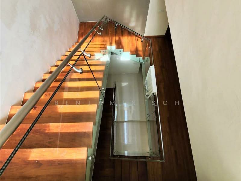 For Sale - JUMP ON THE BAYSHORE BANDWAGON