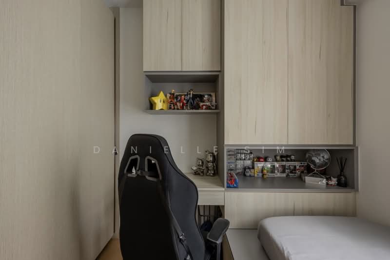 Treasure at Tampines, 57 Tampines Lane, 3 Bedrooms, 915 sqft, Condominium For Sale, by Danielle Sim, 500117620 - Study - PropertyGuru.com.sg