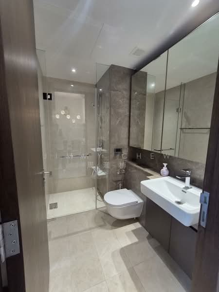 Juniper Hill, 39 Ewe Boon Road, 2 Bedrooms, 657 sqft, Condominium For Rent, by Jimmy Chew 周漍榑, 500117624 - Bathroom - PropertyGuru.com.sg