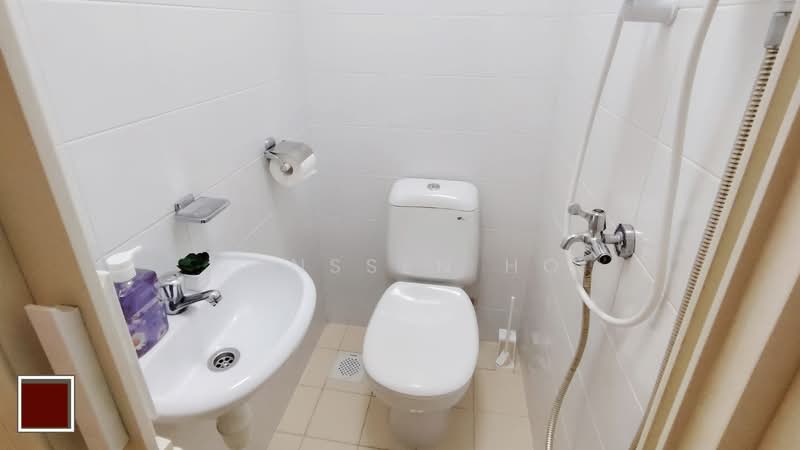 Meraprime, 301 Jalan Bukit Ho Swee, Room Rental, 100 sqft, Condominium For Rent, by Janssen Ho, 500117626 - Bathroom - PropertyGuru.com.sg