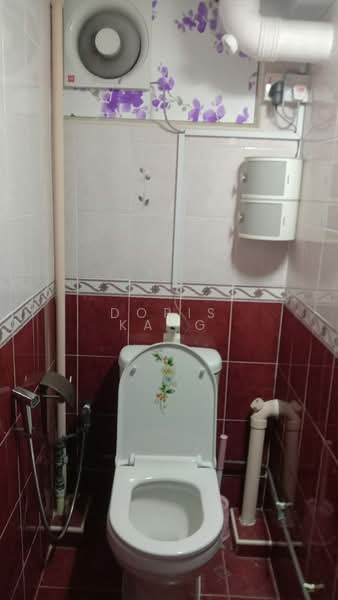 113 Tao Ching Road, 113 Tao Ching Road, Room Rental, 100 sqft, HDB Flat For Rent, by Doris Kang, 500117631 - Bathroom - PropertyGuru.com.sg