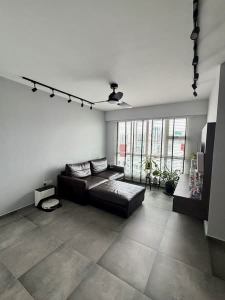 113A McNair Towers, 113A Mcnair Road, 2 Bedrooms, 1,001 sqft, HDB Flat For Rent, by Gabriel Lim, 500117643 - Living Room - PropertyGuru.com.sg