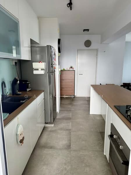 113A McNair Towers, 113A Mcnair Road, 2 Bedrooms, 1,001 sqft, HDB Flat For Rent, by Gabriel Lim, 500117643 - Kitchen - PropertyGuru.com.sg