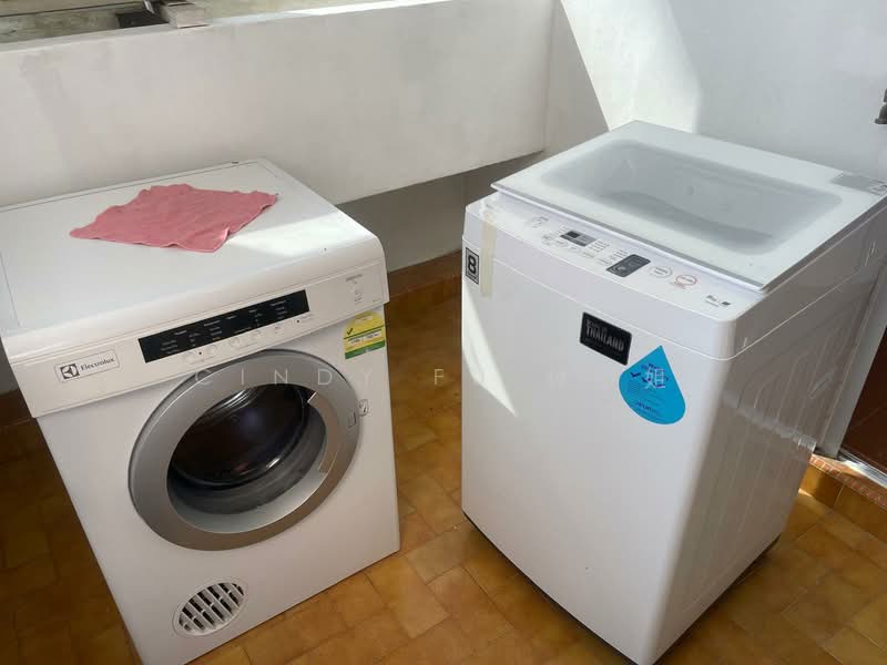 Cheap & Big Bedroom @ Botanic Gardens MRT, , Room Rental, 210 sqft, Apartment For Rent, by Cindy Fu 付小姐, 500117666 - PropertyGuru.com.sg