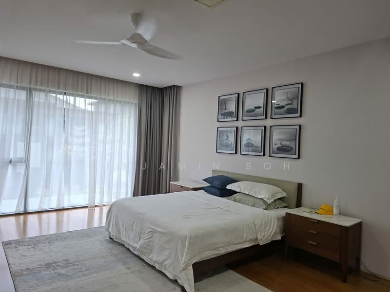 CONTEMPORARY BUNGALOW WITH POOL & LIFT, Wide frontage with 5 ensuite bedrooms, 7 Bedrooms, 8,078 sqft, Bungalow House For Sale, by Benjamin Soh, 500117668 - Bedroom - PropertyGuru.com.sg