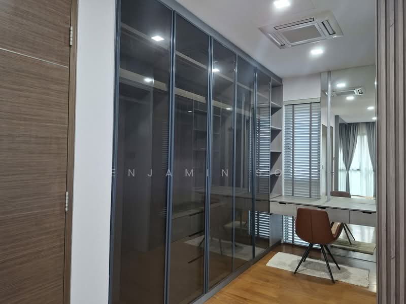 CONTEMPORARY BUNGALOW WITH POOL & LIFT, Wide frontage with 5 ensuite bedrooms, 7 Bedrooms, 8,078 sqft, Bungalow House For Sale, by Benjamin Soh, 500117668 - Interior - PropertyGuru.com.sg