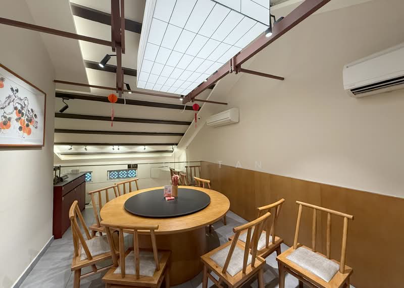 Chinatown Shophouse F&B, Mosque Street Restaurant, Mosque Street, 3,072 sqft, Food & Beverage For Rent, by Fion Tan, 500117675 - Dining Room - CommercialGuru.com.sg