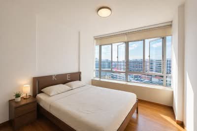 For Rent - The Lakeshore