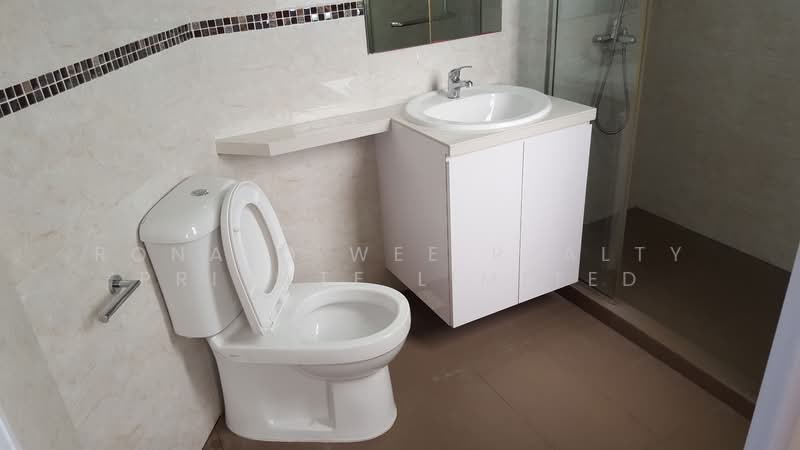 Boon Teck Towers, 41 Boon Teck Road, 2 Bedrooms, 1,200 sqft, Condominium For Rent, by Ronald Wee Realty Private Limited, 500117724 - Bathroom - PropertyGuru.com.sg