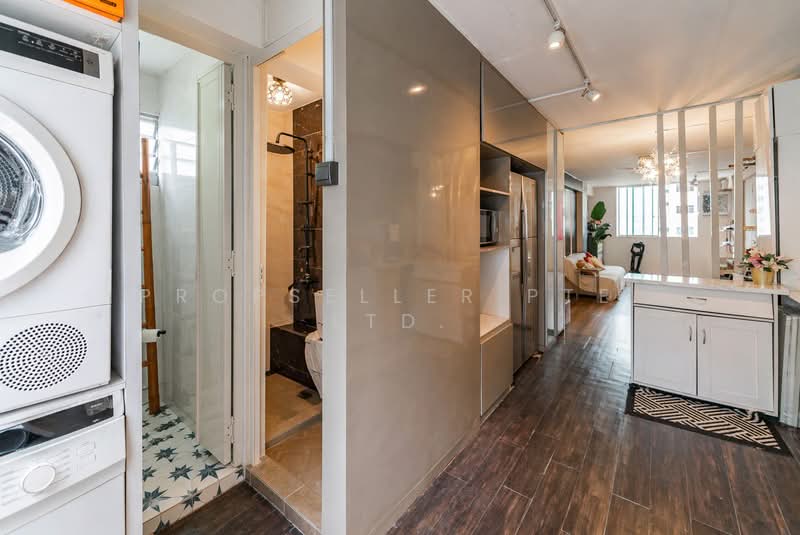 108 Serangoon North Avenue 1, 108 Serangoon North Avenue 1, 2 Bedrooms, 743 sqft, HDB Flat For Sale, by Aileen Chew, 500117745 - Bathroom - PropertyGuru.com.sg