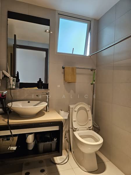 1 Canberra, 7 Canberra Drive, 3 Bedrooms, 1,055 sqft, Executive Condominium For Sale, by Teo Alice, 500117755 - Bathroom - PropertyGuru.com.sg