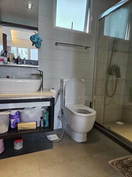 1 Canberra, 7 Canberra Drive, 3 Bedrooms, 1,055 sqft, Executive Condominium For Sale, by Teo Alice, 500117755 - Bathroom - PropertyGuru.com.sg