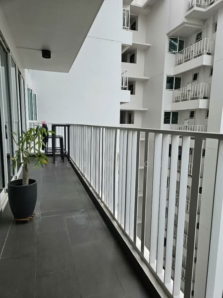 1 Canberra, 7 Canberra Drive, 3 Bedrooms, 1,055 sqft, Executive Condominium For Sale, by Teo Alice, 500117755 - Balcony - PropertyGuru.com.sg