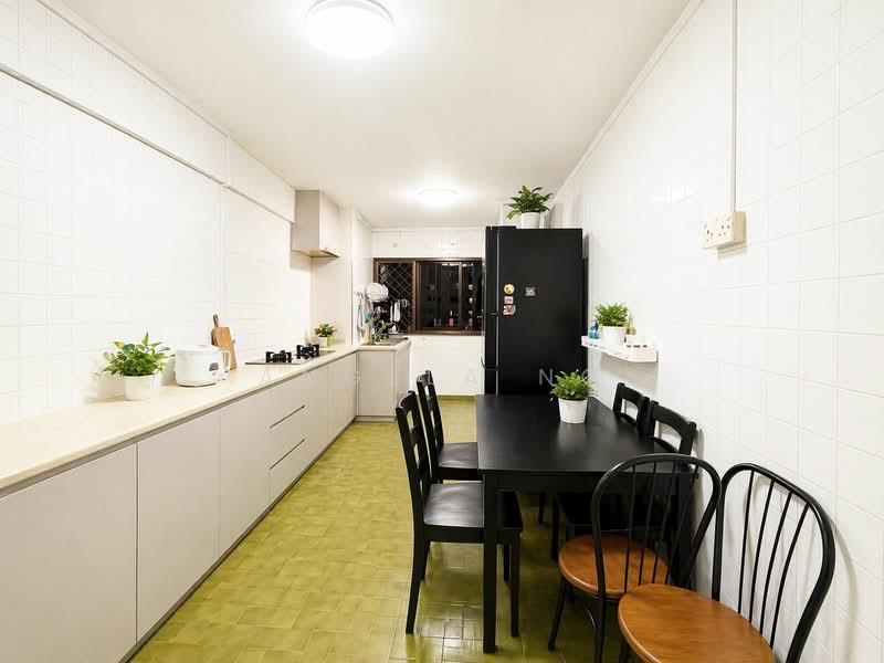 122 Paya Lebar Way, 122 Paya Lebar Way, 3 Bedrooms, 980 sqft, HDB Flat For Sale, by Angela Ng, 500117758 - Kitchen - PropertyGuru.com.sg