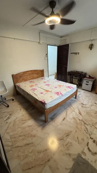 154 Yishun Street 11, 154 Yishun Street 11, 3 Bedrooms, 1,302 sqft, HDB Flat For Sale, by Renee Ong, 500117763 - Bedroom - PropertyGuru.com.sg