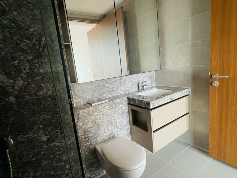 Stirling Residences, 21 Stirling Road, 2 Bedrooms, 678 sqft, Condominium For Rent, by Wang Jing, 500117783 - Bathroom - PropertyGuru.com.sg