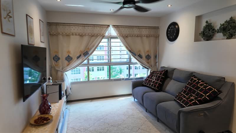 221A Sumang Lane, 221A Sumang Lane, 3 Bedrooms, 1,001 sqft, HDB Flat For Sale, by SH. Idris, 500117793 - Living Room - PropertyGuru.com.sg