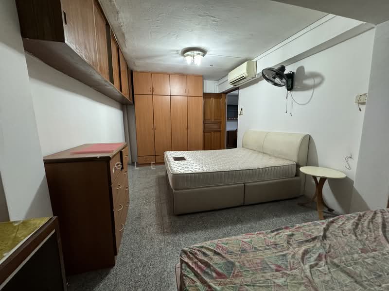 207 Toa Payoh North, 207 Toa Payoh North, 2 Bedrooms, 818 sqft, HDB Flat For Sale, by Glenn Tan, 500117806 - Bedroom - PropertyGuru.com.sg