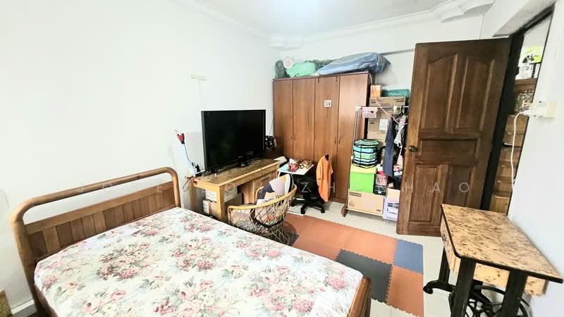 107 Towner Road, 107 Towner Road, 2 Bedrooms, 796 sqft, HDB Flat For Sale, by Jose Loh Zhenhao, 500117813 - Bedroom - PropertyGuru.com.sg