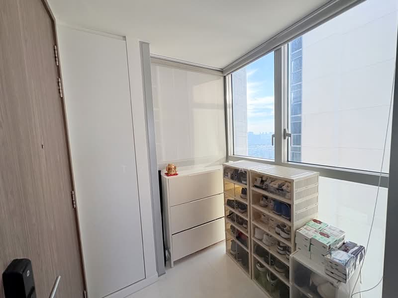 Queens Peak, 3 Dundee Road, 3 Bedrooms, 1,001 sqft, Condominium For Sale, by Tziee Tan, 500117819 - Entrance Area - PropertyGuru.com.sg