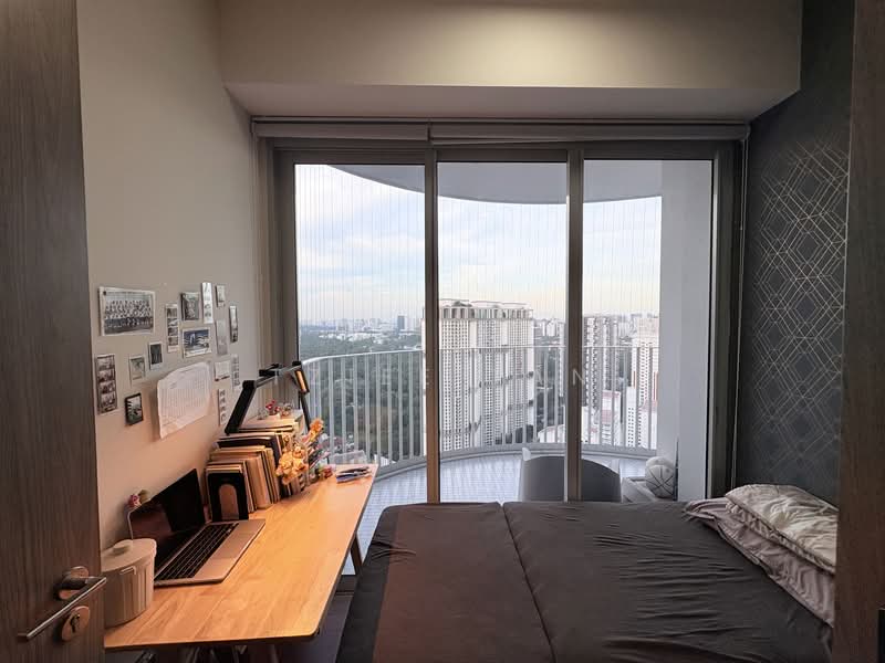 Queens Peak, 3 Dundee Road, 3 Bedrooms, 1,001 sqft, Condominium For Sale, by Tziee Tan, 500117819 - 2nd Bedroom - PropertyGuru.com.sg