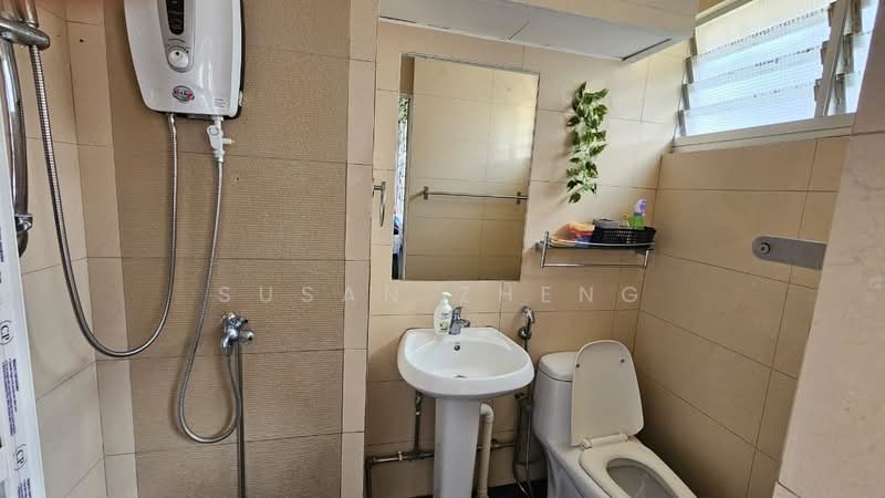458 Pasir Ris Drive 4, 458 Pasir Ris Drive 4, Room Rental, 120 sqft, HDB Flat For Rent, by Susan Zheng, 500117820 - Bathroom - PropertyGuru.com.sg