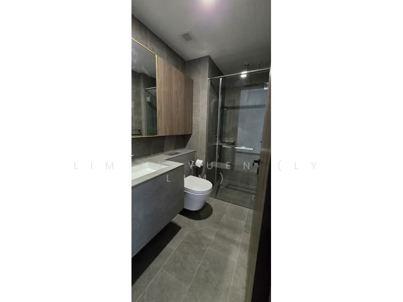 Midtown Modern, 16 Tan Quee Lan Street, 2 Bedrooms, 721 sqft, Condominium For Sale, by Lim Li Yuen (LY Lim), 500117827 - Bathroom - PropertyGuru.com.sg