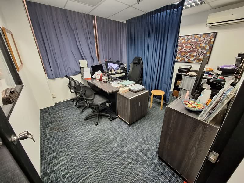 International Plaza, 10 Anson Road, 936 sqft, Office For Sale, by Daryl Lee ERA, 500117831 - Director's room - CommercialGuru.com.sg